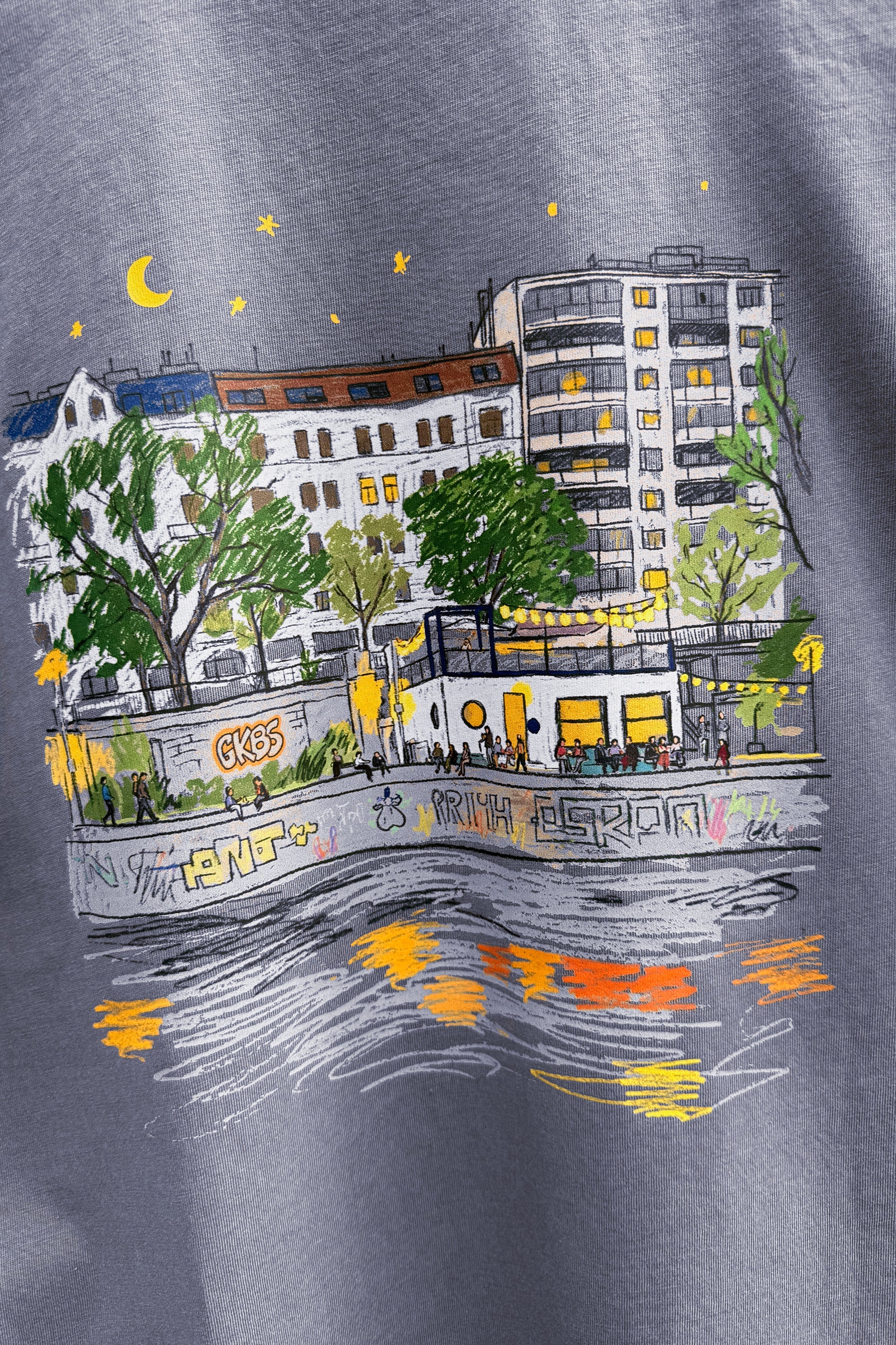 DONAUKANAL OVERSIZED T-SHIRT