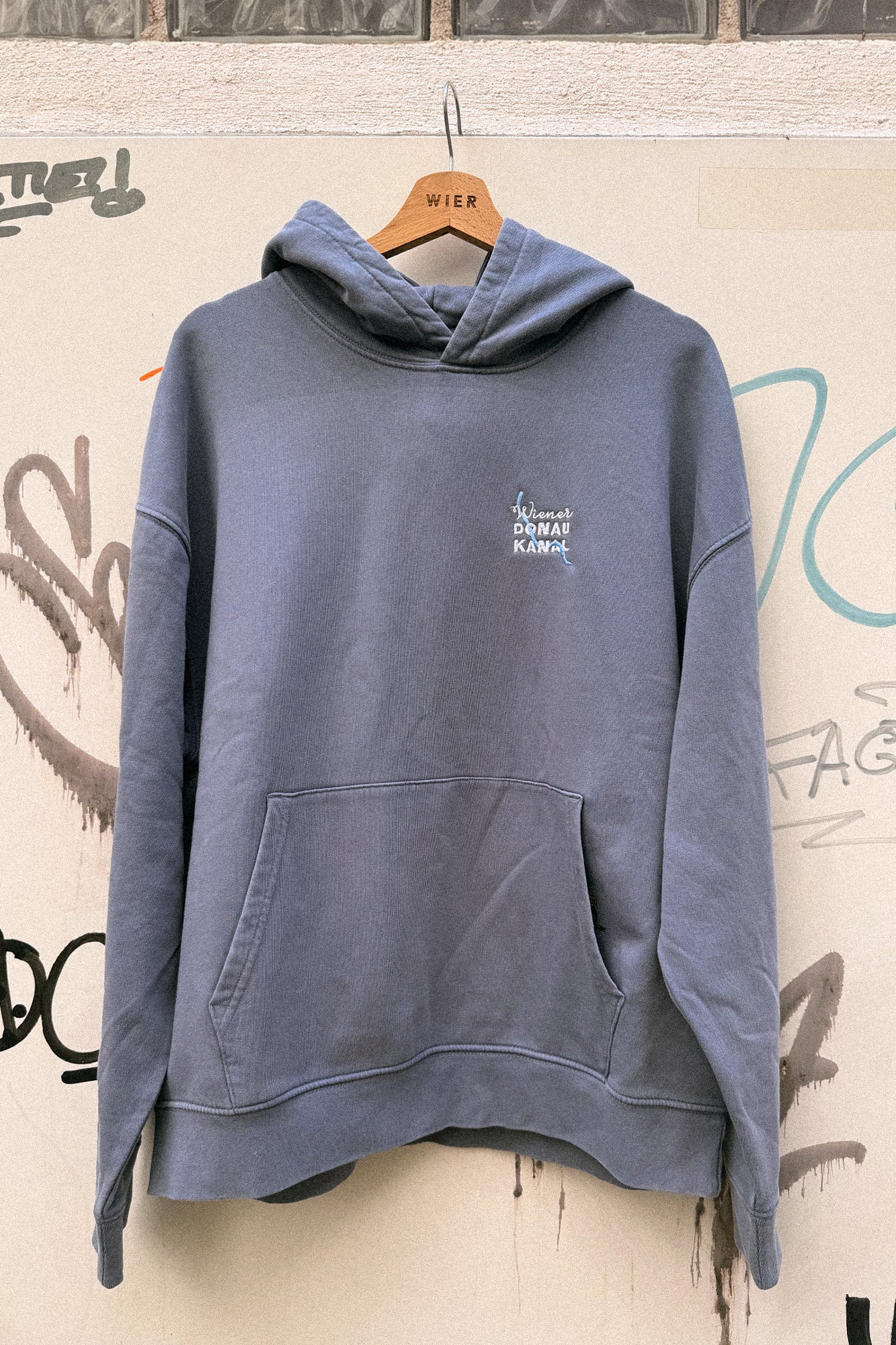 DONAUKANAL OVERSIZED HOODIE