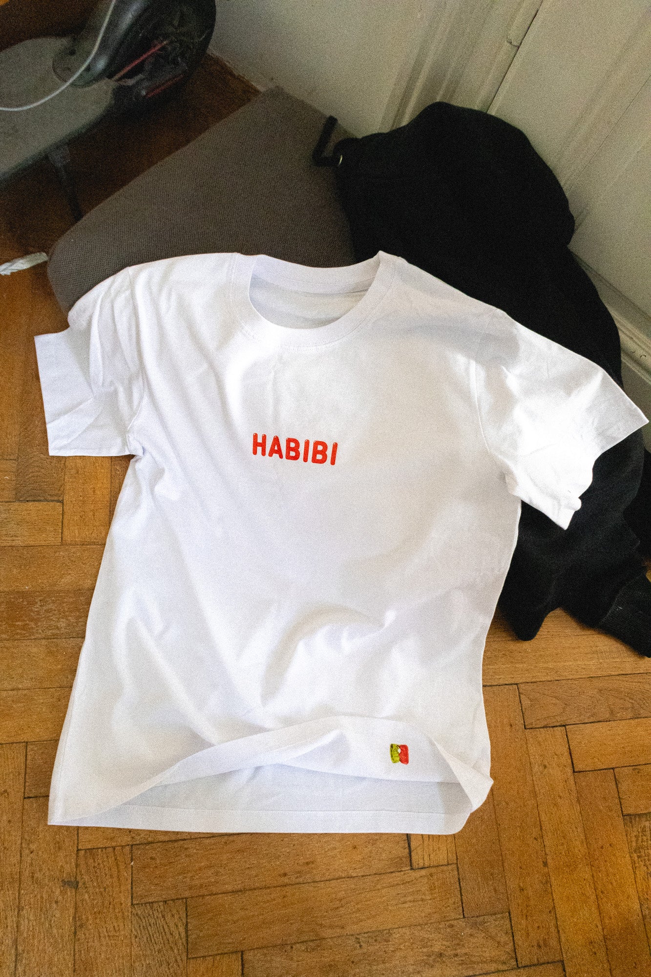 HABIBI LOOSE FIT T-SHIRT