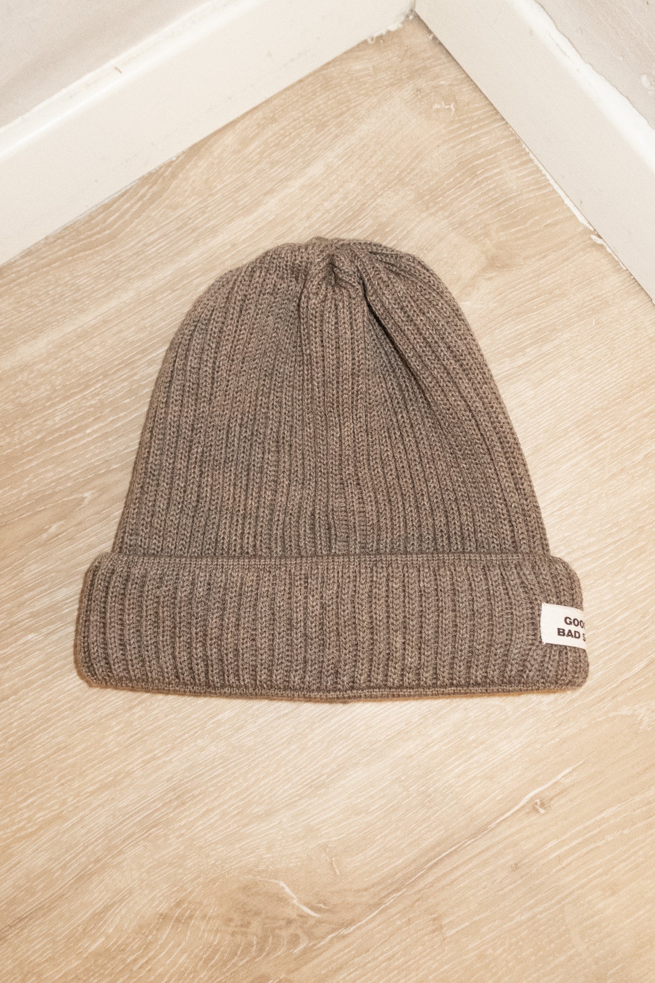 RIBBED MERINO WOOL BEANIE