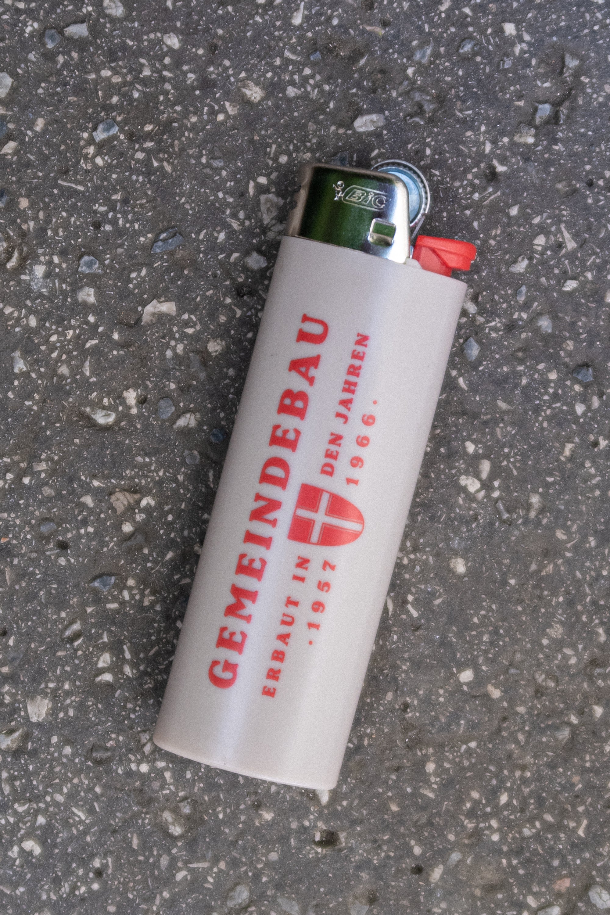 GEMEINDEBAU LIGHTER